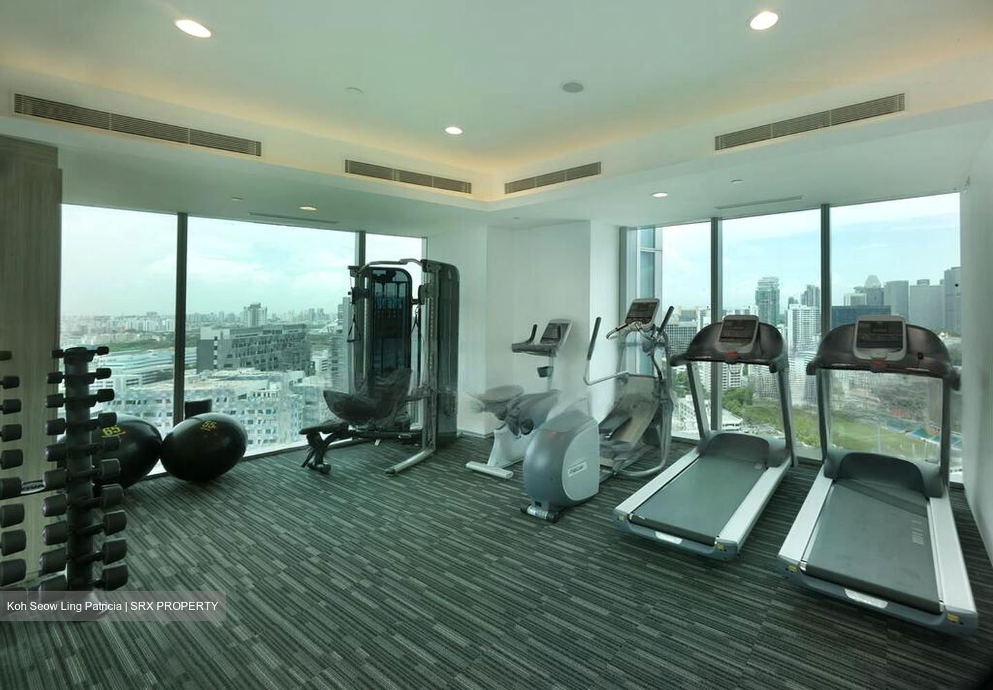 Arc 380 (D8), Office #484147051
